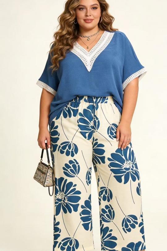 2 jolies tuniques bleue et blanche - Vêtements