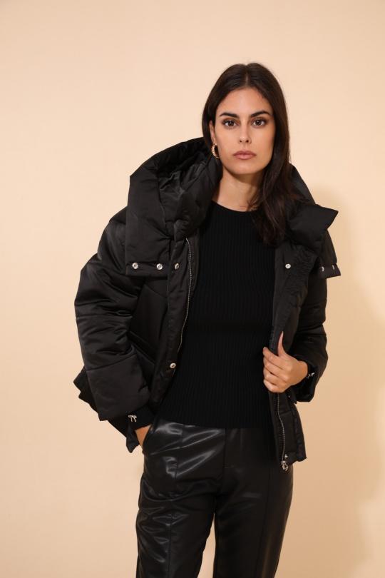 Chaquetas de plumón Mujer Red Daphnea 5100 Efashion Paris