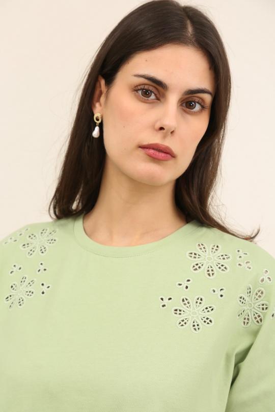 T-shirts Femme Vert Daphnea 32190 Efashion Paris