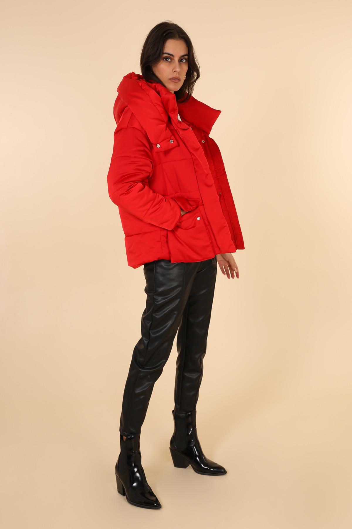 Chaquetas de plumón Mujer Red Daphnea 5100 #c Efashion Paris