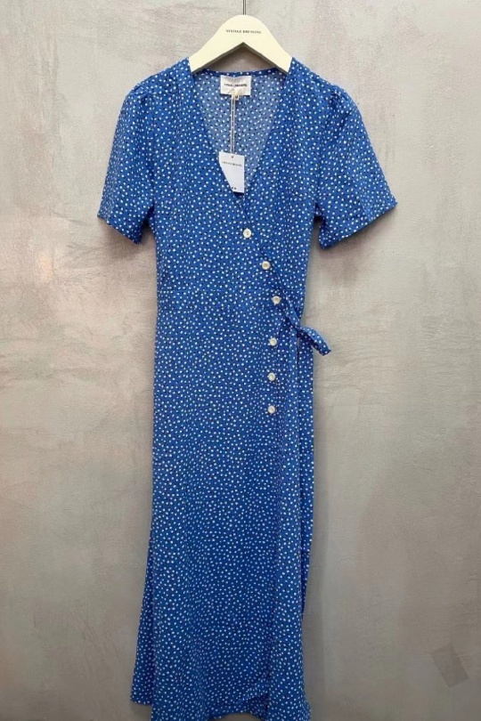 vintage dressing clothing