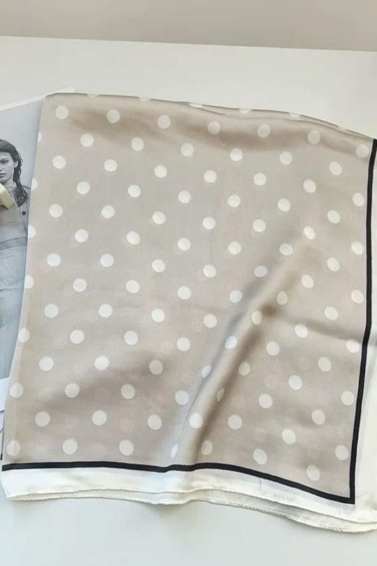 Foulards Accessoires Bleu LINETA D-307 FOULARD TOUCHE SOIE 70X70 MOTIF PETIT POIS  Efashion Paris