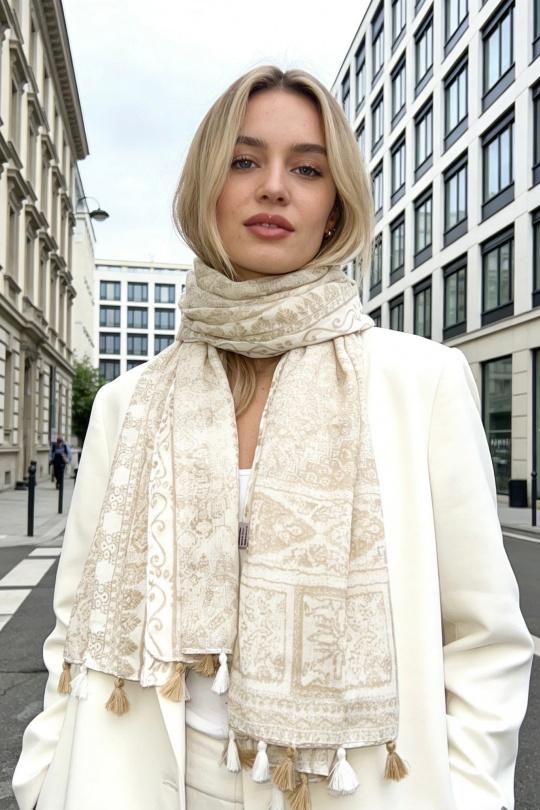 Fulares Complementos Black LINETA LN-106 FOULARD IMPRIMÉ MOTIF AVEC POMPON Efashion Paris