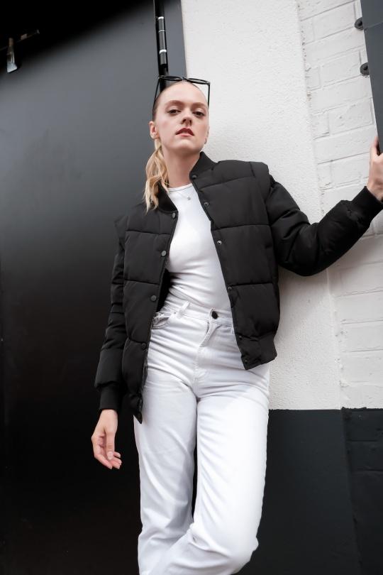 Doudounes Femme Noir Attrait Paris AT8531 Efashion Paris