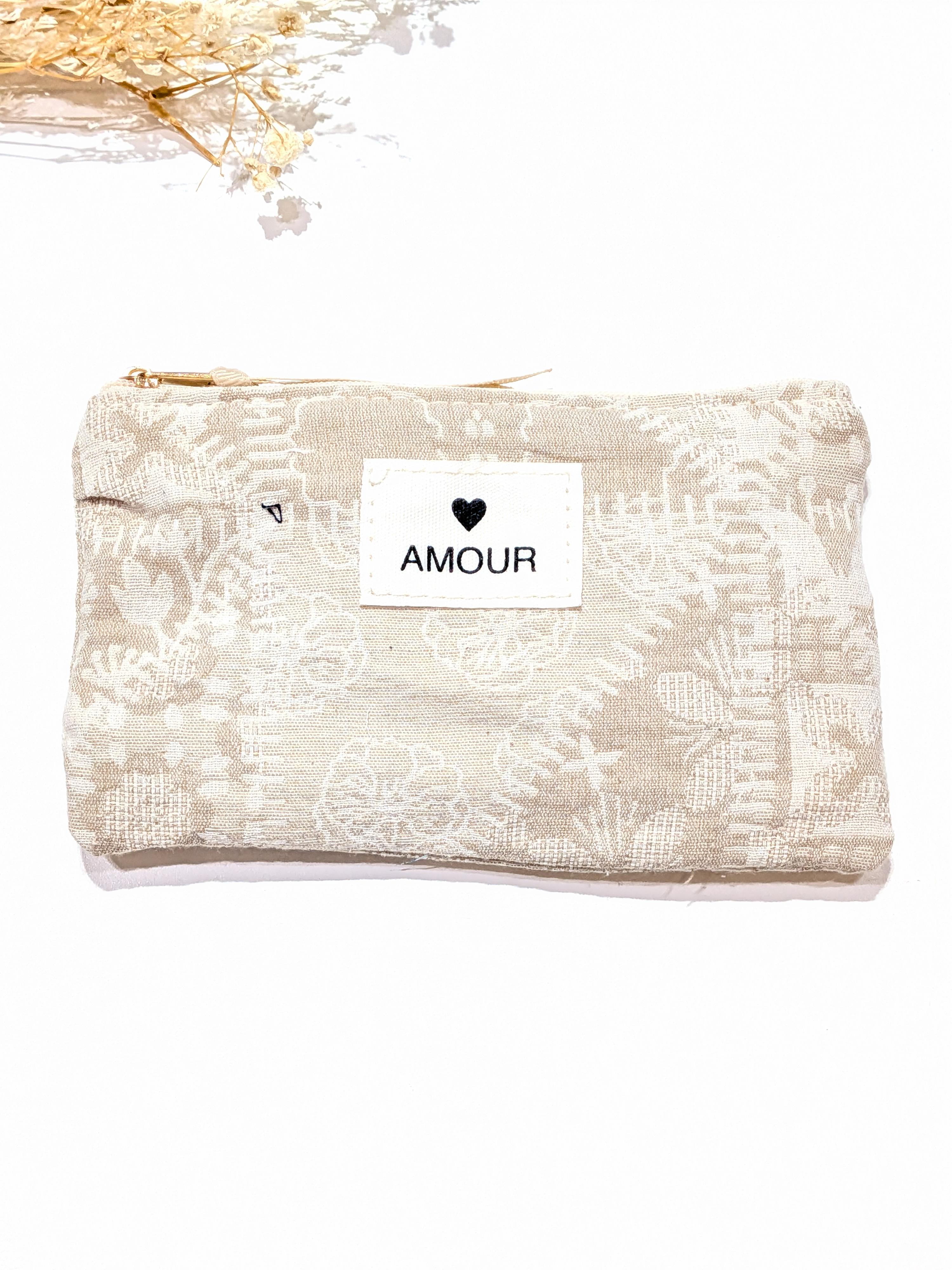 Pochettes Maroquinerie Beige LOLO & YAYA ????AMOUR47018 #c Efashion Paris