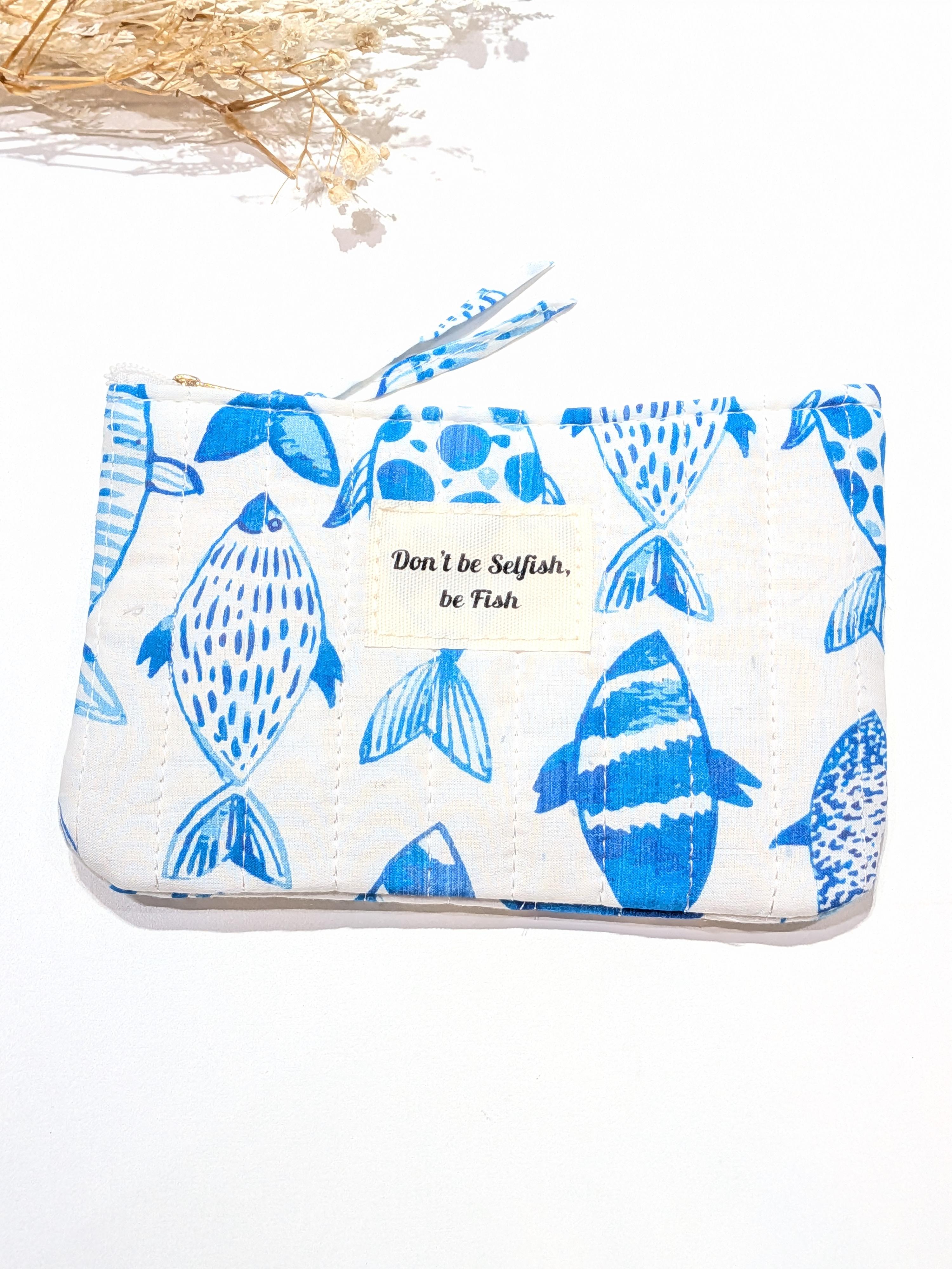 Pochettes Maroquinerie Bleu LOLO & YAYA ????DONTBESELFISH,BEFISH47020 #c Efashion Paris