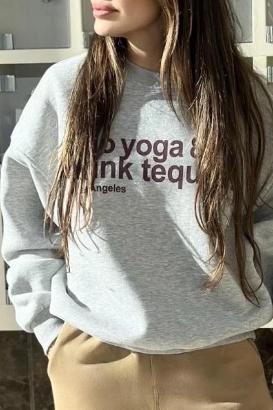 Sweats Women Grey (Maxmila) SWEAT YOGA À MANCHES LONGUES ET COL ROND Efashion Paris