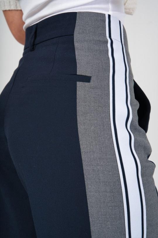 Pantalons Femme Marine (Maxmila) PANTALON STRIP TAILLE HAUTE À RAYURES Efashion Paris