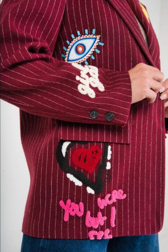 Vestes  Femme Bordeaux (Maxmila) VESTE FUNKY ORIGINAL BLAZER AVEC BRODERIE ET PATCH COLORÉS ! Efashion Paris