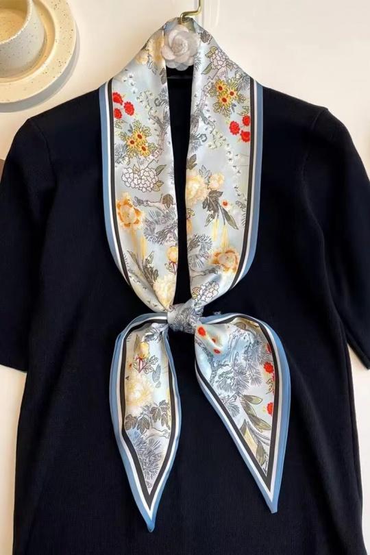 Écharpes Accessoires Bleu clair SARL LIFA  S70437 Efashion Paris