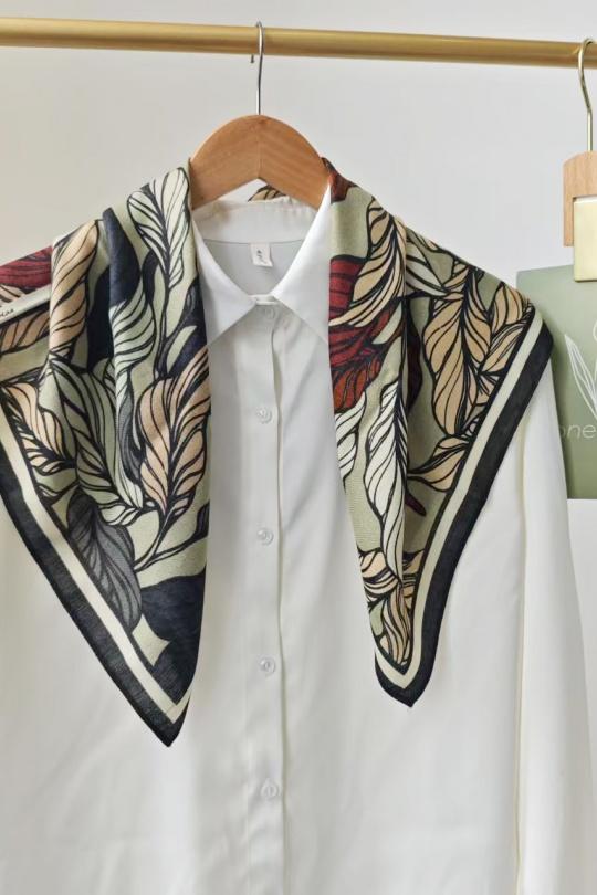Foulards Accessoires Vert M&P ACCESSOIRES 68RZW147 Efashion Paris