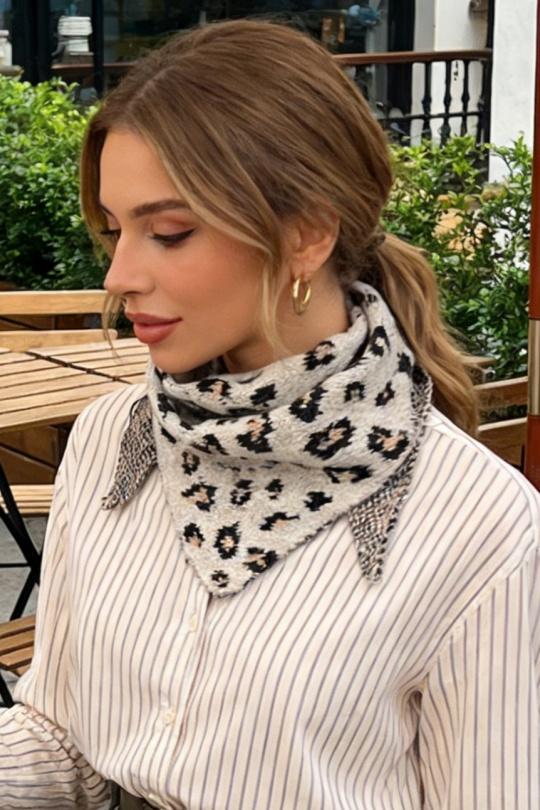 Écharpes Accessoires Taupe M&P ACCESSOIRES ZY1509 Efashion Paris