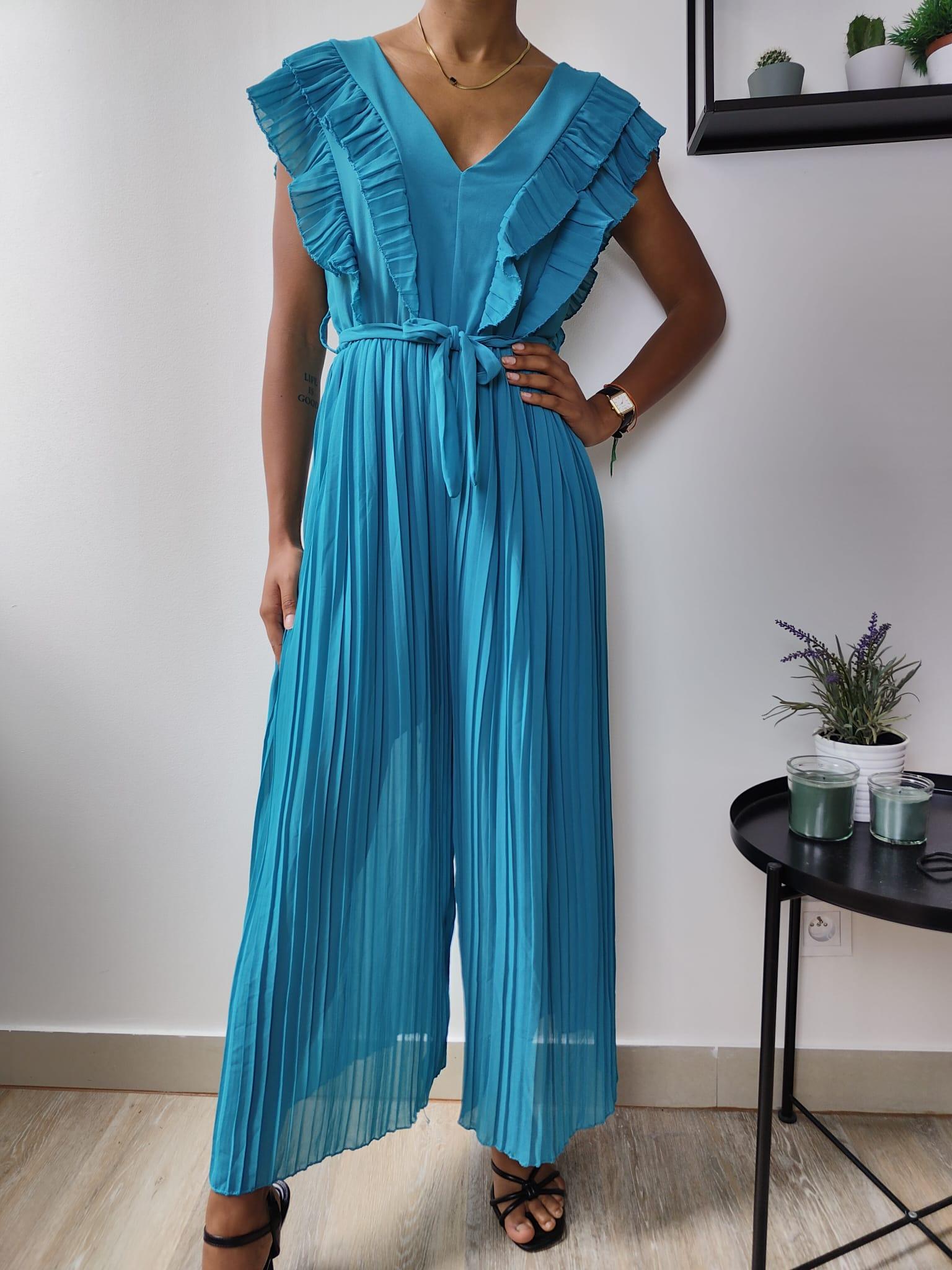 623815-BLEU