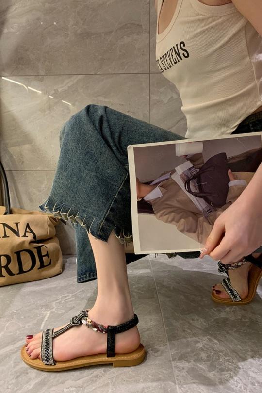 Sandales Chaussures 219 3 NOIR VIVI RICH Efashion Paris sur eFashion