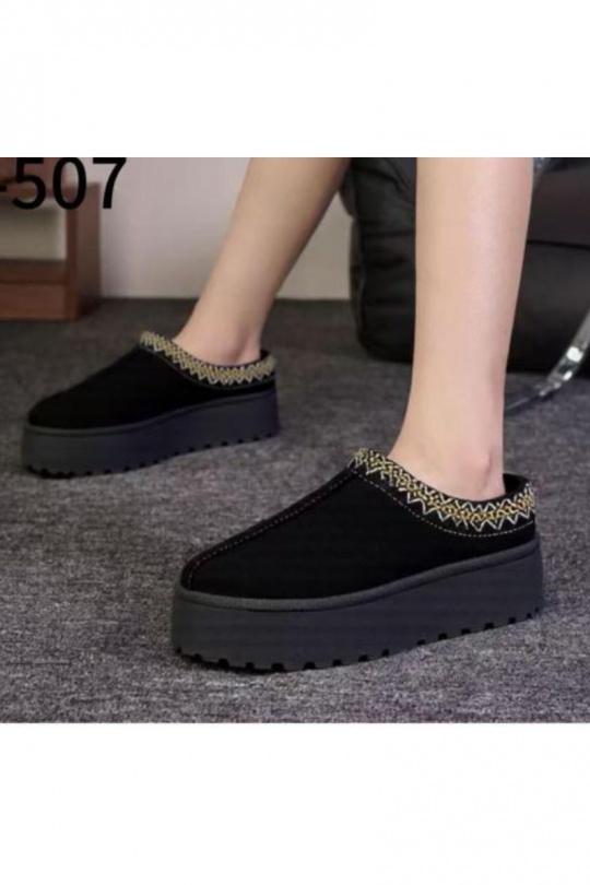 Chaussons, pantoufles Chaussures Noir BELLOSTAR EV-507 Efashion Paris