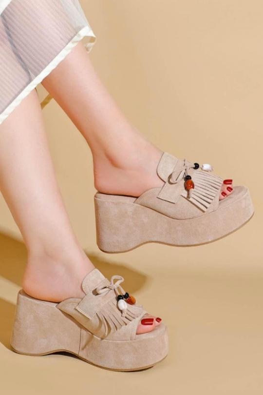 Compensées Chaussures Kaki BELLOSTAR L2897 Efashion Paris