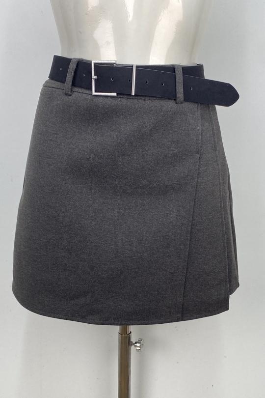 Shorts Femme Noir LOVIKA 45966 Efashion Paris