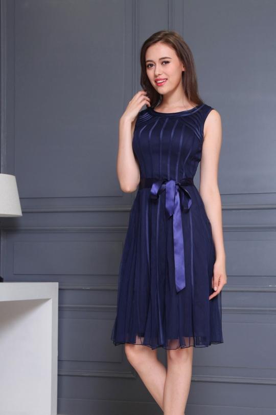 nice short gowns for ladies