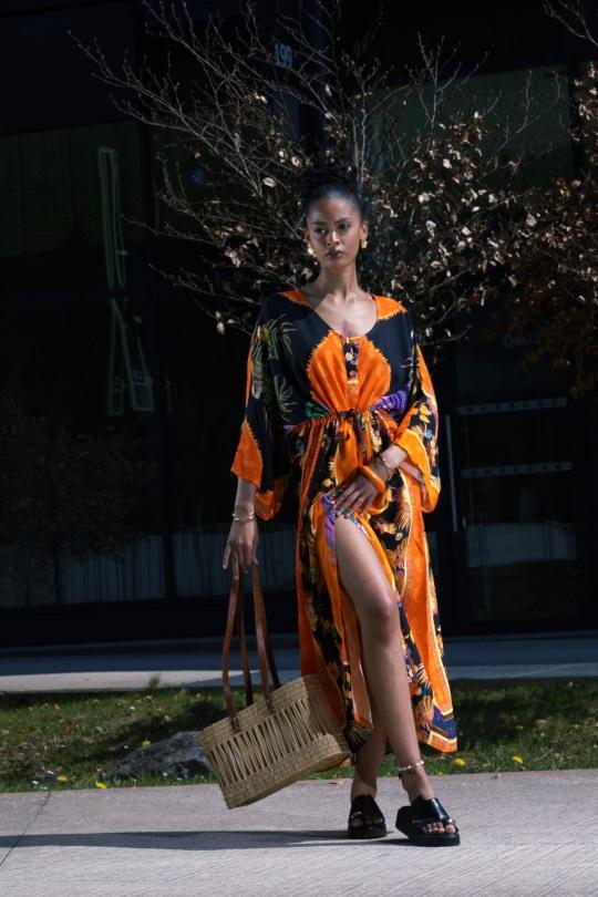 Abiti al polpaccio Donna Orange FENOMEN 064-EL-R-O Efashion Paris