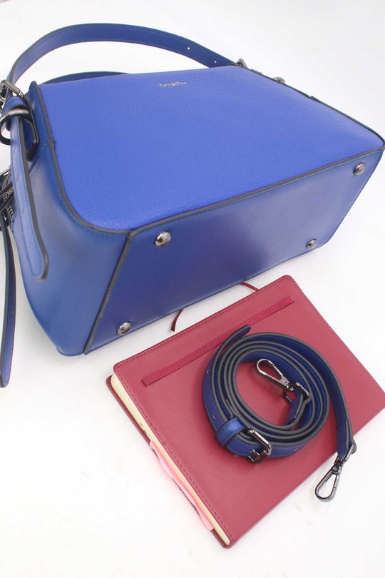 Sacs à main Maroquinerie Bleu Tom & Eva 25B-6293 Efashion Paris