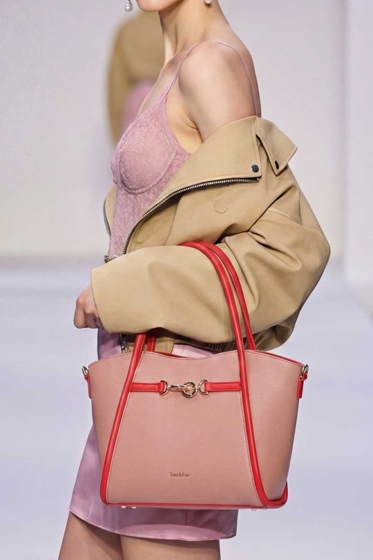 Sacs à main Maroquinerie Rose Tom & Eva 25B-6422 Efashion Paris