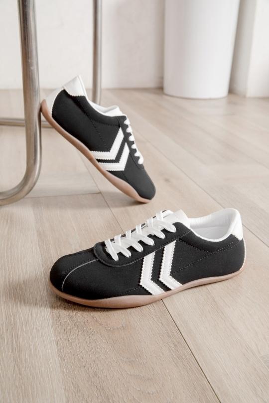 Trainers Shoes Black Erynn 9200 Efashion Paris