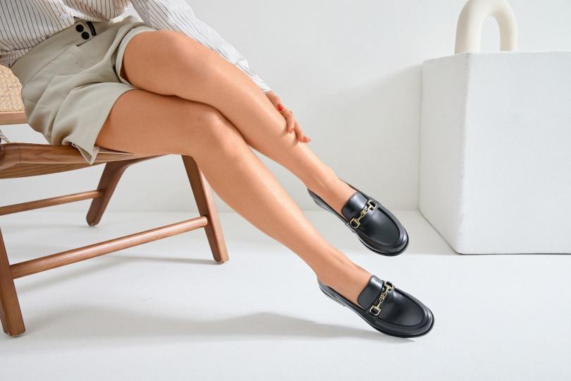 Mocassins Chaussures Noir Erynn KJ-103 Efashion Paris