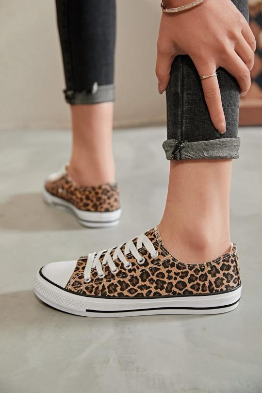 Baskets Chaussures Blanc Erynn A1 Efashion Paris