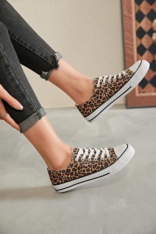 Baskets Chaussures Blanc Erynn A1 Efashion Paris