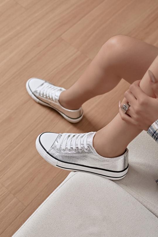 Baskets Chaussures Argent Erynn 888-2 Efashion Paris