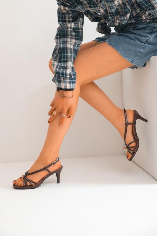 Sandales Chaussures Marron Erynn GG-115 Efashion Paris