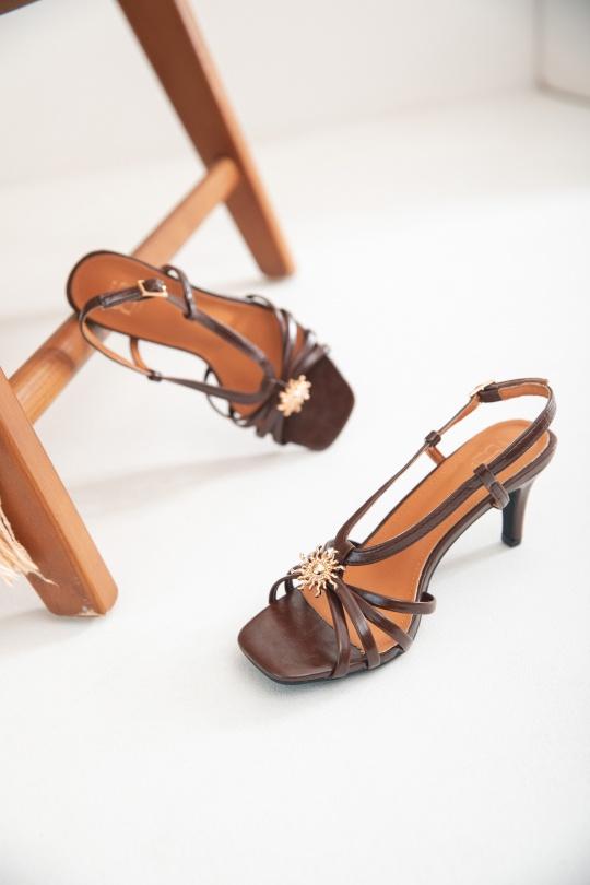 Sandales Chaussures Marron Erynn GG-115 Efashion Paris