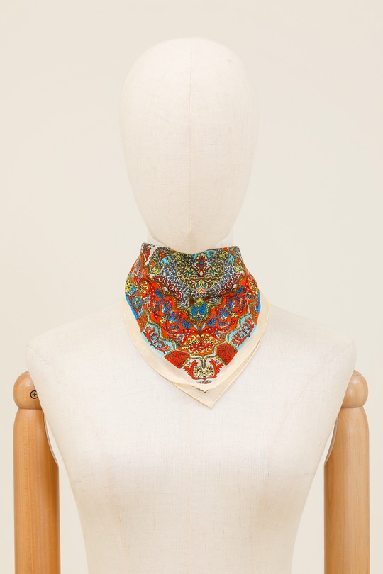Foulards Accessoires Blanc/Bleu FANLI  CS02. Efashion Paris