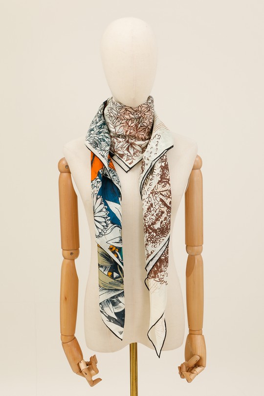 Foulards Accessoires Taupe clair FANLI  CS10 Efashion Paris