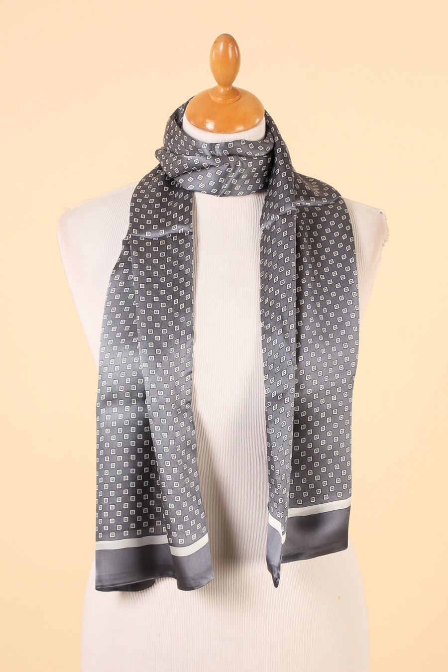 SE05-GRIS ANTHRACITE