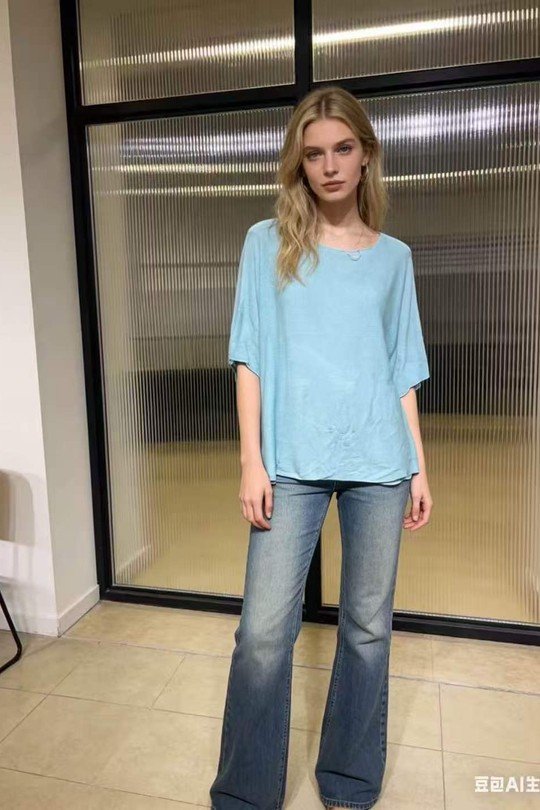 Pulls Femme Blanc QL 2201-4 Efashion Paris