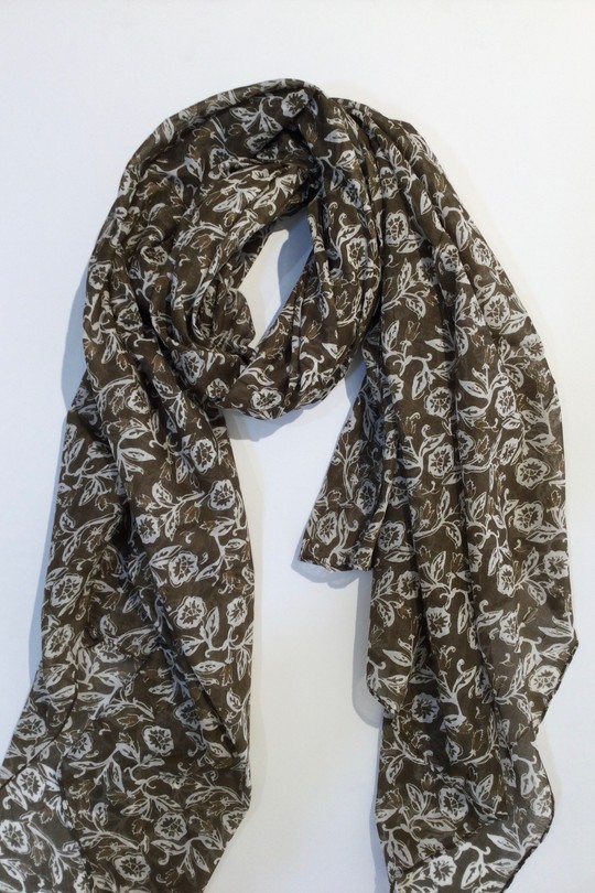 Foulards Accessoires Rouge Jacky Diffusion 28 Efashion Paris