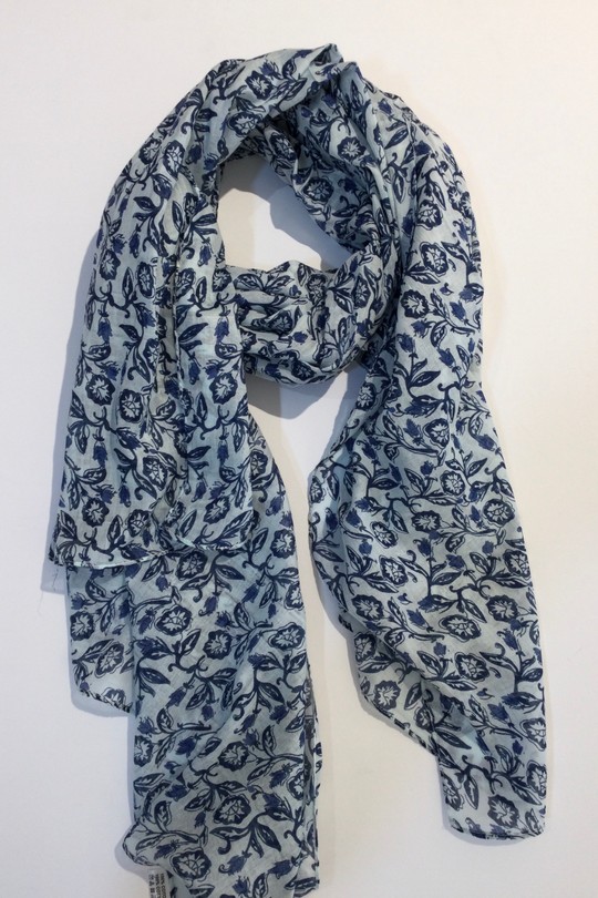 Foulards Accessoires Rouge Jacky Diffusion 28 Efashion Paris