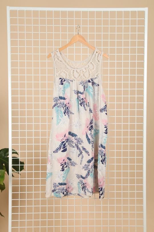 wholesale women's clothes and shoes