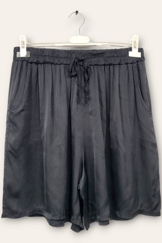 Pantacourts Femme Noir C'MELODIE 6536 SATIN Efashion Paris