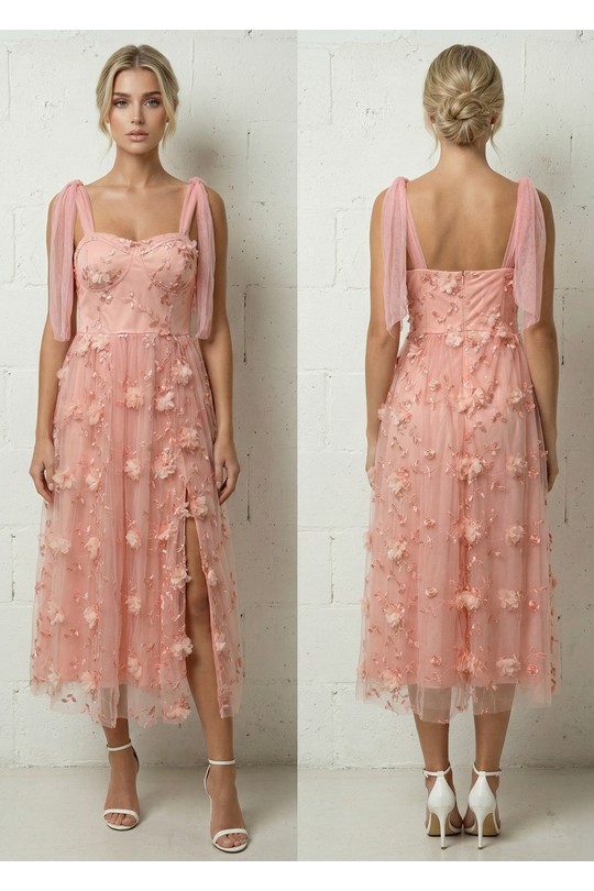 Robes mi-longues Femme Bleu Lily Mcbee Robe Midi Bleu Ciel Fendue Fleurs 3D Tulle et Nœuds Épaules 6576 Efashion Paris