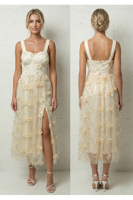 Robes mi-longues Femme Bleu Lily Mcbee Robe Midi Bleu Ciel Fendue Fleurs 3D Tulle et Nœuds Épaules 6576 Efashion Paris