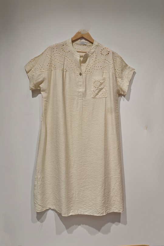 Robes mi-longues Femme Ecru POMELO PARIS POMELO 1837 Efashion Paris