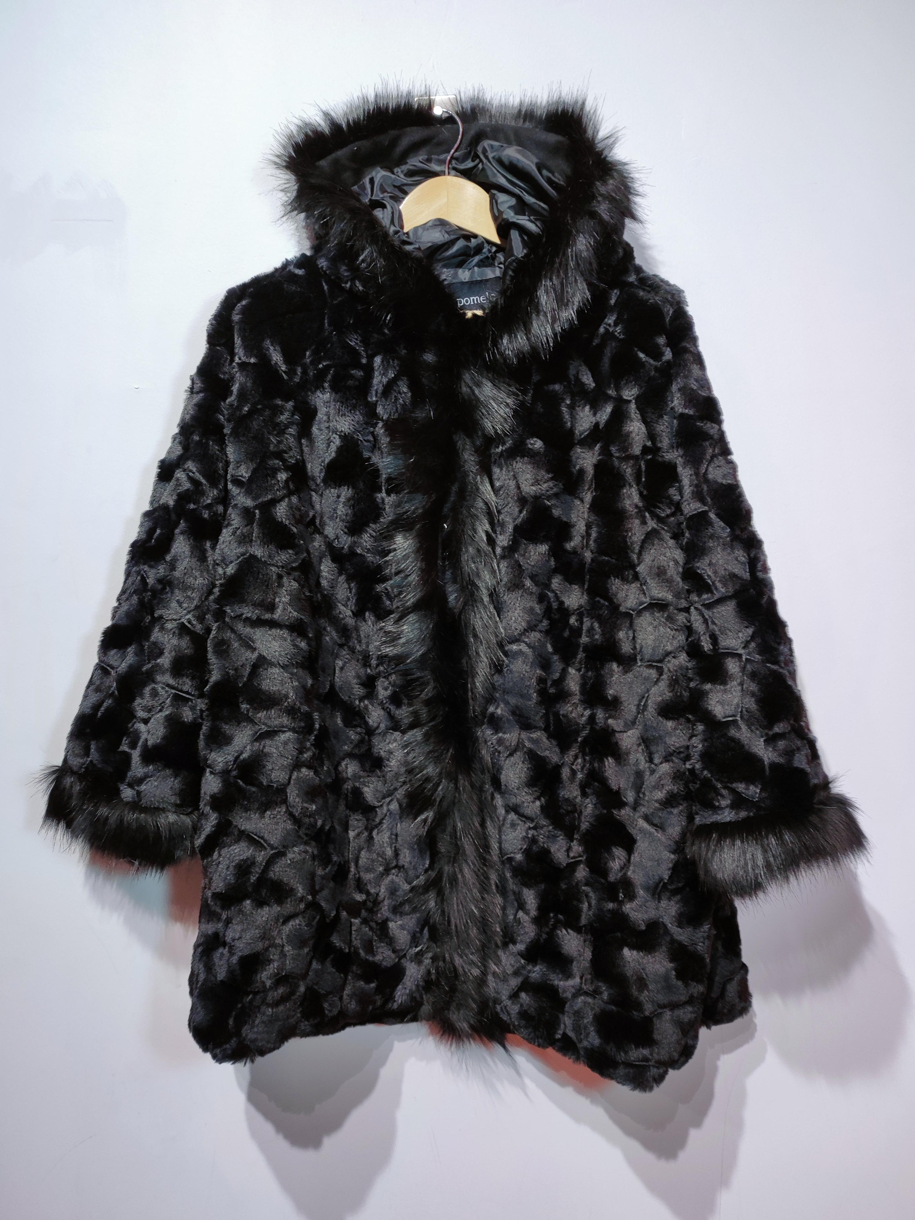 Doudounes Femme Noir POMELO PARIS GLOBAL DOUDOUNE 19085 #c Efashion Paris