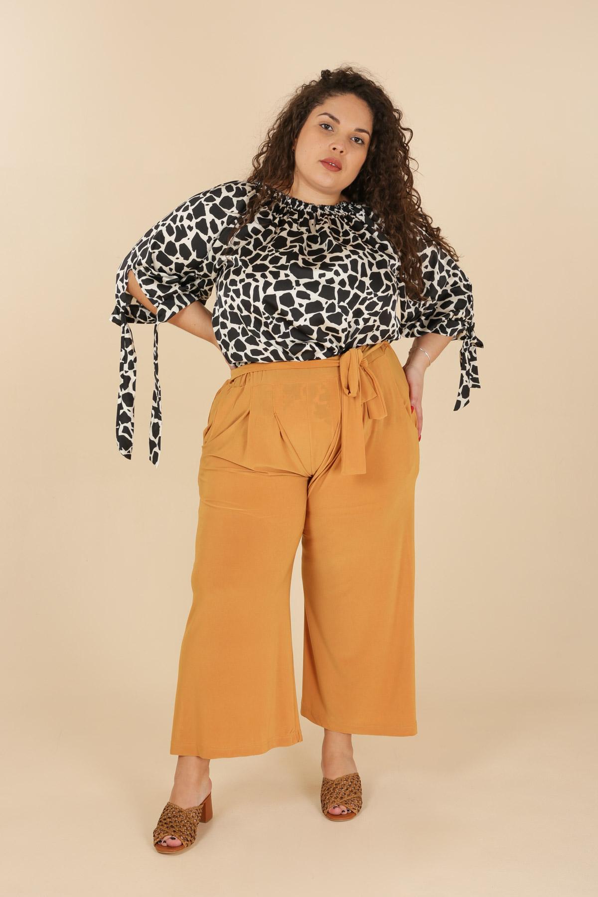pantacourt grande taille moutarde 46 au 60 marque 2w paris p2212