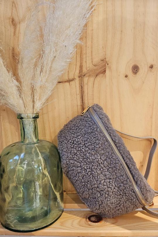 Sacs bananes Maroquinerie Taupe foncé JM FACTORY SAS - Mogano H012 CUIR  Efashion Paris
